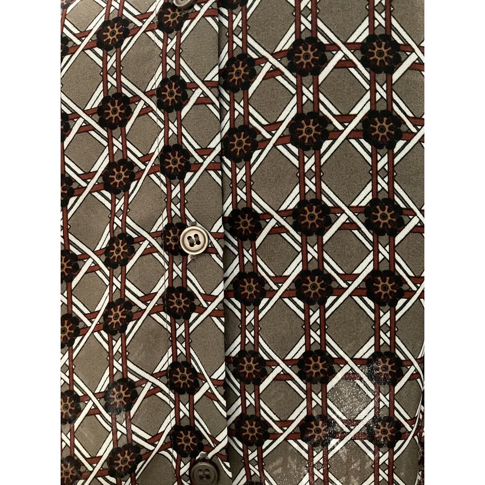 Max Studio Gray Graphic Print Button-Up Top, Size… - image 4